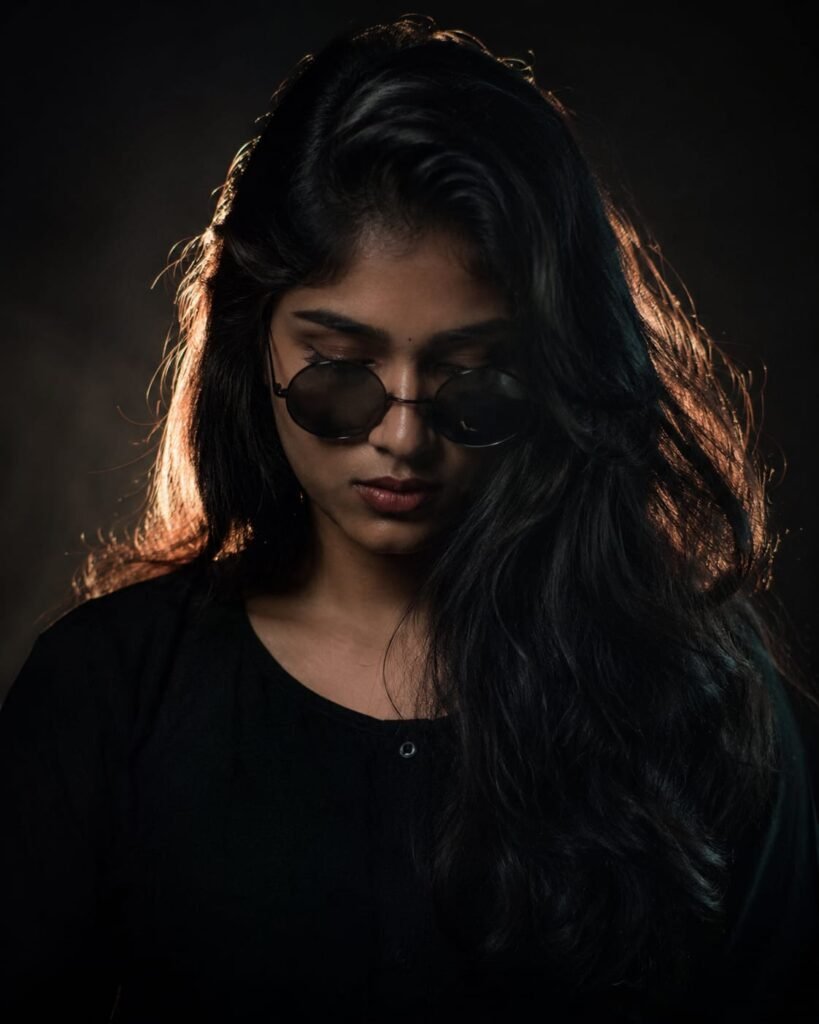 Dark Instagram Profile Picture Prompt