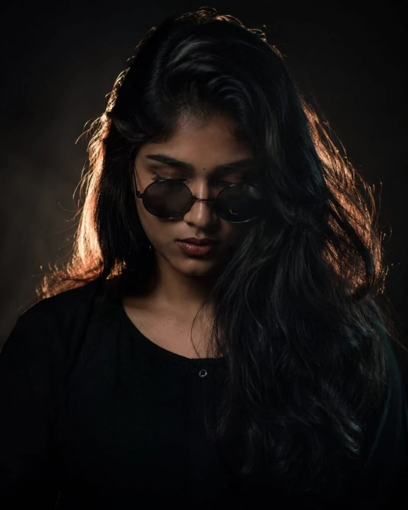 Dark Instagram Profile Picture Prompt