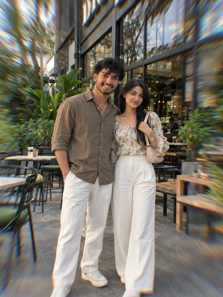 Cafe Couple AI Photo Prompt